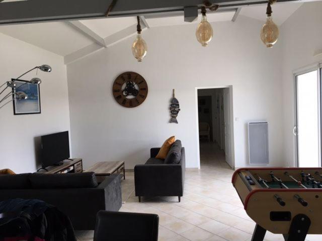 Gite Avec Piscine Privative L'Aiguillon-sur-Vie Exterior photo